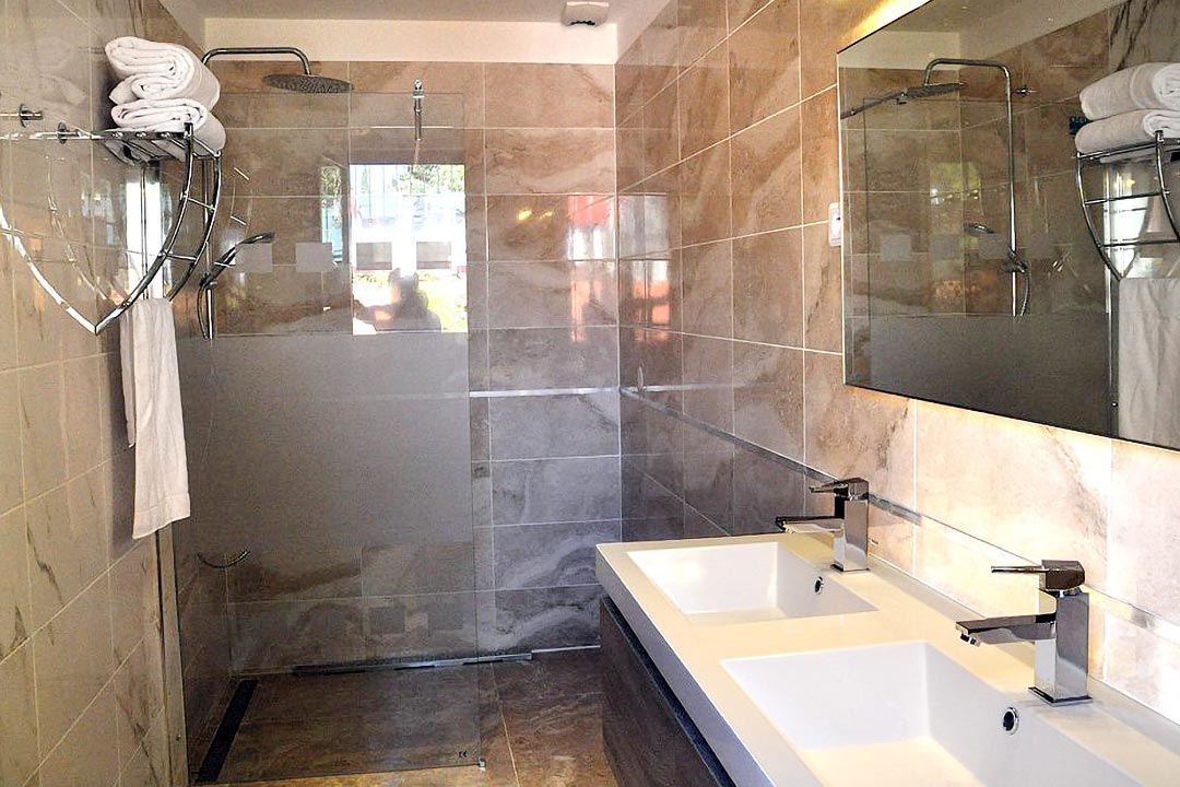 Salle d'eau en marbre